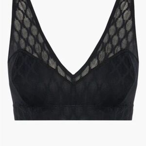 Black Sports Bra: Savage x Fenty